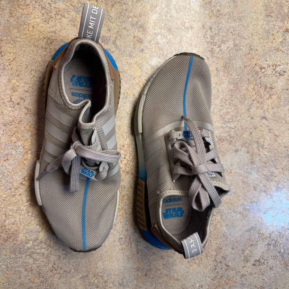 Adidas Star Wars NMD R1 Rey shoes - Picture 6 of 7